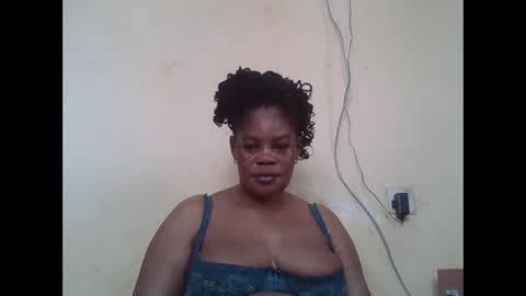 Snapshot of sexydove2 chatting on February 20, 2026, 6:26 am EMILY online show from February 20, 2026, 6:26 am