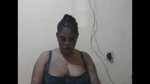 Snapshot of sexydove2 chatting on February 24, 2026, 3:15 am EMILY online show from February 24, 2026, 3:15 am