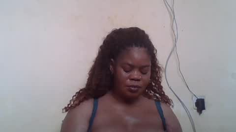 Snapshot of sexydove2 chatting on June 23, 2026, 6:44 am EMILY online show from June 23, 2026, 6:44 am