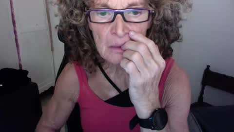 Snapshot of sexyfit58 chatting on December 8, 2024, 1:35 am SexyFit58 online show from December 8, 2024, 1:35 am