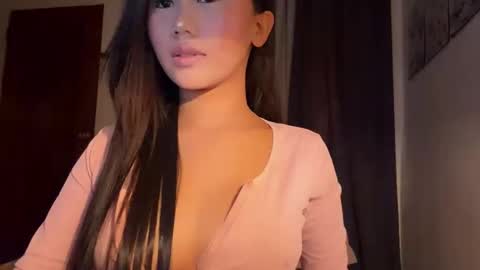 sexyhotangelyn online show from December 18, 2025, 6:41 am