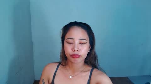 jeanken and jelian online show from February 28, 2025, 10:41 am