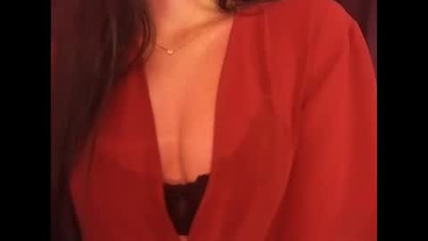 Snapshot of sexyideusa chatting on December 23, 2024, 4:06 pm Sexy online show from December 23, 2024, 4:06 pm