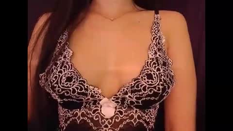 Snapshot of sexyideusa chatting on January 11, 2025, 7:27 pm Sexy online show from January 11, 2025, 7:27 pm