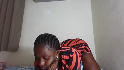 JOAN online show from November 6, 2025, 9:26 pm