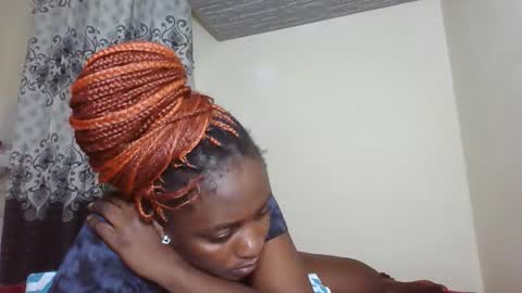 JOAN online show from December 14, 2025, 11:42 pm