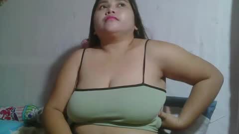 Snapshot of sexykittymom chatting on February 17, 2025, 1:04 am sexykittymom online show from February 17, 2025, 1:04 am