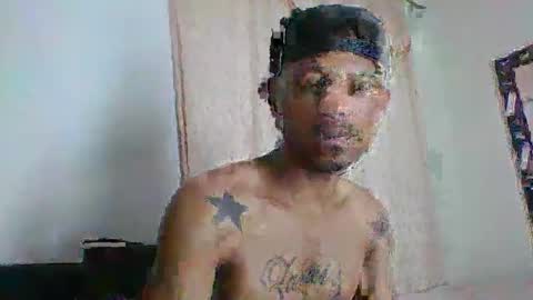 Snapshot of sexyleon69 chatting on February 19, 2026, 5:03 am Sexy leon online show from February 19, 2026, 5:03 am