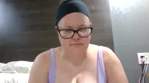 Snapshot of sexylil_bbw chatting on March 26, 2026, 12:06 am sexylil_bbw online show from March 26, 2026, 12:06 am