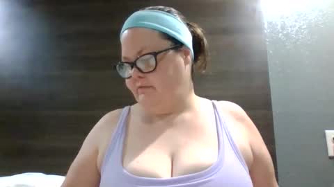 Snapshot of sexylil_bbw chatting on April 5, 2026, 10:40 pm sexylil_bbw online show from April 5, 2026, 10:40 pm