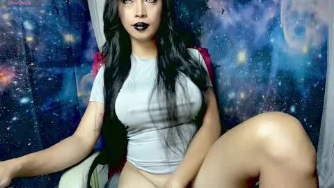 April online show from October 3, 2025, 4:04 pm