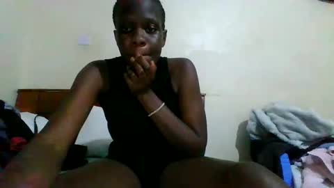 sexymaya255 online show from December 14, 2025, 5:40 pm