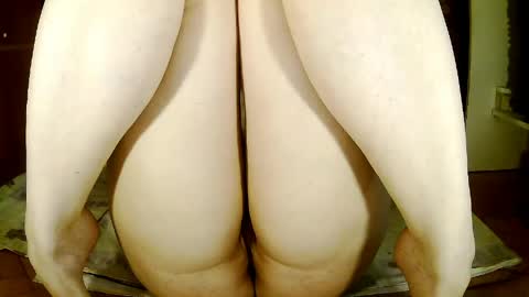 Squirty Maya Gold online show from April 14, 2026, 8:42 am