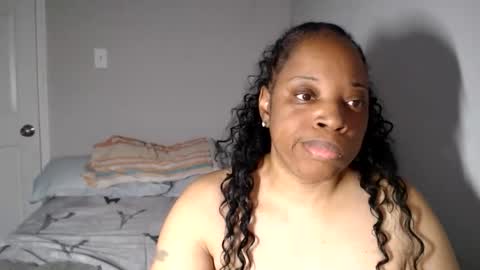 SexyMona online show from November 3, 2025, 8:43 pm