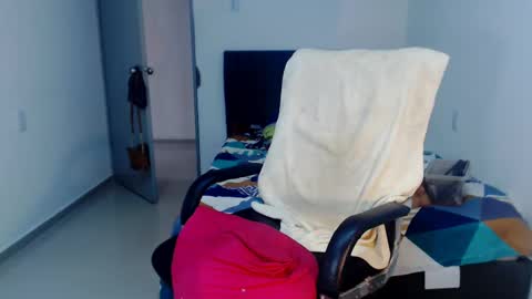 Snapshot of sexynatalia25 chatting on February 27, 2025, 9:04 pm Natalia Duran online show from February 27, 2025, 9:04 pm