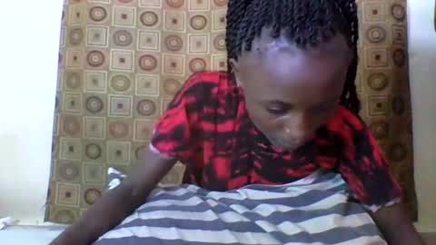 VIVIAN online show from February 9, 2025, 8:44 am