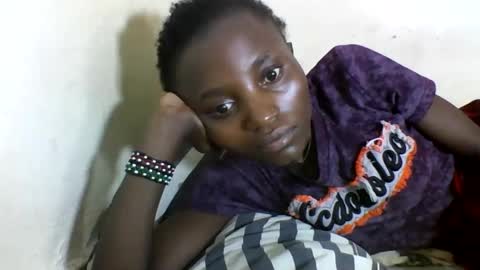 VIVIAN online show from February 26, 2025, 12:36 pm