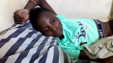 VIVIAN online show from March 1, 2025, 12:01 pm