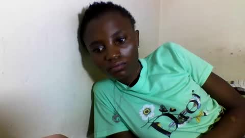 VIVIAN online show from March 2, 2025, 6:37 am