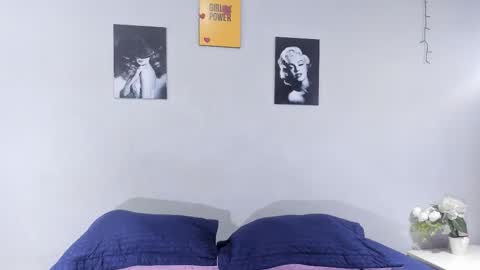 sexynova 93 online show from January 12, 2026, 7:52 pm