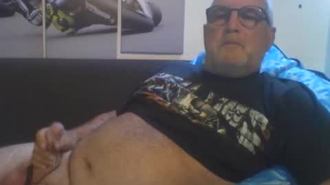 sexypaa online show from May 5, 2026, 7:22 pm