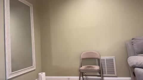 Sexypiglet2728 online show from March 6, 2026, 4:20 am