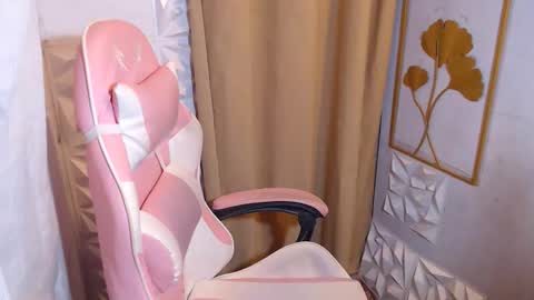 Snapshot of sexypinayirish chatting on October 24, 2025, 7:16 am IRISH online show from October 24, 2025, 7:16 am