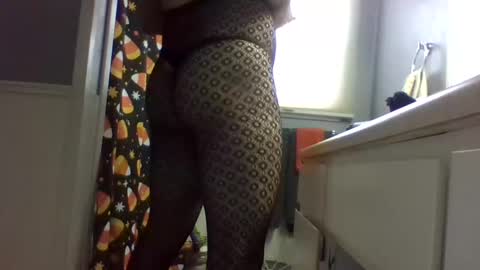 Snapshot of sexypluvin chatting on October 26, 2025, 3:40 pm sexypluvin online show from October 26, 2025, 3:40 pm