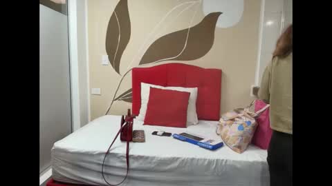 Snapshot of sexyrachel_ chatting on September 9, 2025, 11:54 am R A C H E L online show from September 9, 2025, 11:54 am