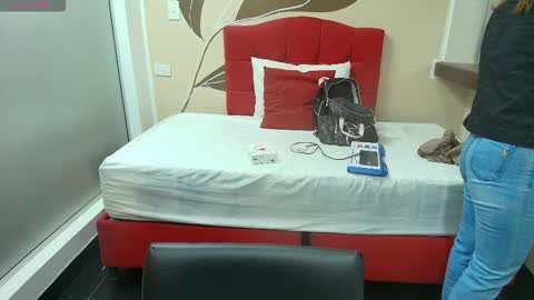 Snapshot of sexyrachel_ chatting on September 11, 2025, 11:43 am R A C H E L online show from September 11, 2025, 11:43 am