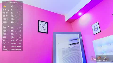 Snapshot of sexysister_ chatting on December 18, 2024, 3:11 pm Kendall online show from December 18, 2024, 3:11 pm