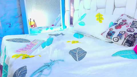 Snapshot of sexysister_ chatting on March 12, 2025, 3:18 pm Kendall online show from March 12, 2025, 3:18 pm