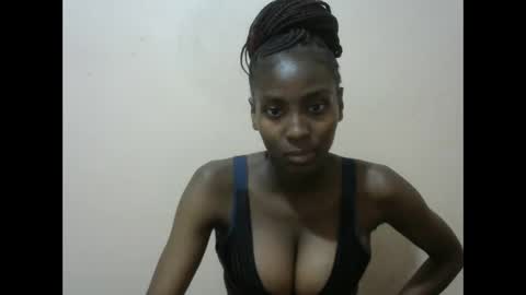 Snapshot of sexytinyy chatting on May 17, 2026, 9:00 pm maria online show from May 17, 2026, 9:00 pm