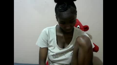 Snapshot of sexytinyy chatting on May 21, 2026, 9:44 pm maria online show from May 21, 2026, 9:44 pm