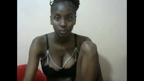Snapshot of sexytinyy chatting on May 22, 2026, 10:48 pm maria online show from May 22, 2026, 10:48 pm