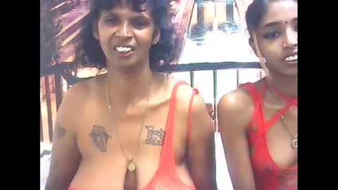 sexyva4u2luv online show from February 18, 2025, 12:17 pm