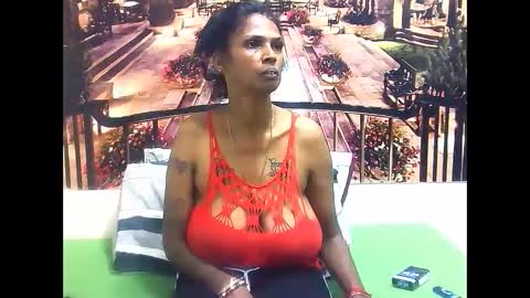 sexyva4u2luv online show from February 19, 2025, 5:49 am