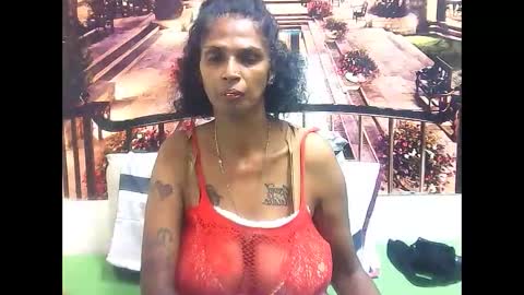 sexyva4u2luv online show from February 19, 2025, 7:05 pm