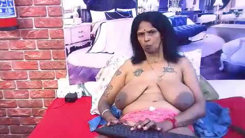 sexyva4u2luv online show from February 9, 2026, 7:23 am