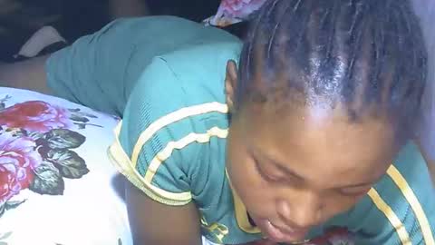 sexyvishy254 online show from November 21, 2025, 2:05 pm