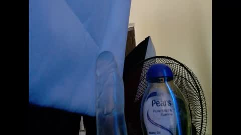 Blue online show from February 22, 2025, 3:58 pm