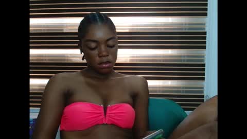 Blue online show from October 20, 2025, 12:38 pm