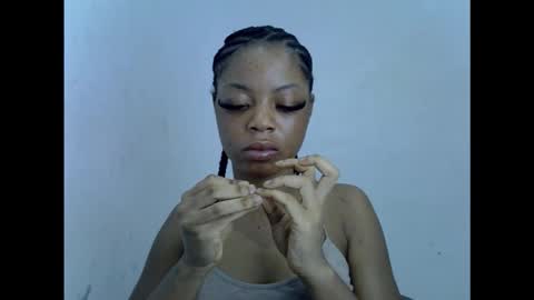 sexyxpeach online show from March 17, 2026, 12:59 am