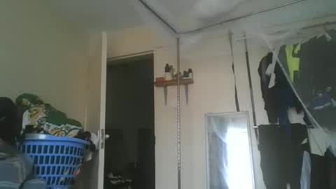 Mel online show from November 10, 2025, 9:41 am