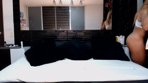 sexyycutedoll online show from January 30, 2025, 1:55 am