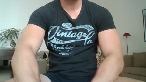 Snapshot of sexyyphilip chatting on April 4, 2026, 6:27 pm sexyyphilip online show from April 4, 2026, 6:27 pm