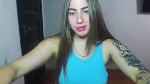 Snapshot of sexyyuliia777 chatting on October 12, 2025, 7:29 am Yuliia online show from October 12, 2025, 7:29 am