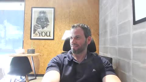 Snapshot of shad0w_hunter chatting on February 14, 2025, 5:14 pm shad0w_hunter online show from February 14, 2025, 5:14 pm