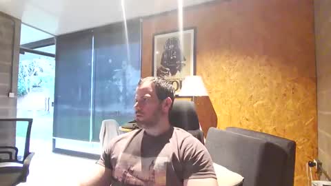 Snapshot of shad0w_hunter chatting on September 24, 2025, 9:18 pm shad0w_hunter online show from September 24, 2025, 9:18 pm