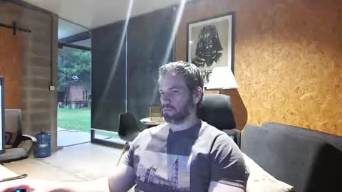 Snapshot of shad0w_hunter chatting on February 23, 2026, 10:18 pm shad0w_hunter online show from February 23, 2026, 10:18 pm